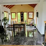 Grande Maison Au Calme Avec Jardin, 15 Min De Bale Vila *