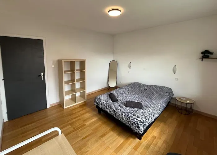 Grande Maison Au Calme Avec Jardin, 15 Min De Bale *
