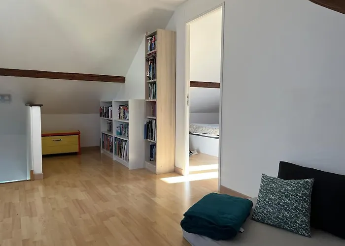 Grande Maison Au Calme Avec Jardin, 15 Min De Bale *