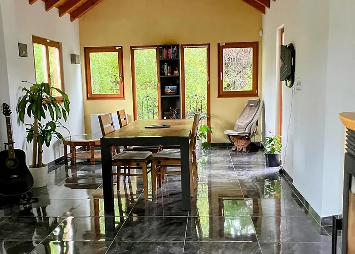 Grande Maison Au Calme Avec Jardin, 15 Min De Bale Villa *